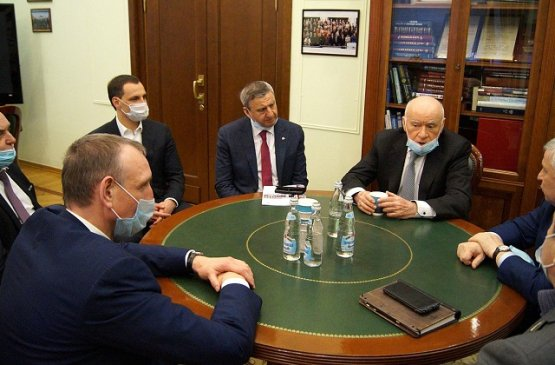 Фото с сайта duma.gov.ru