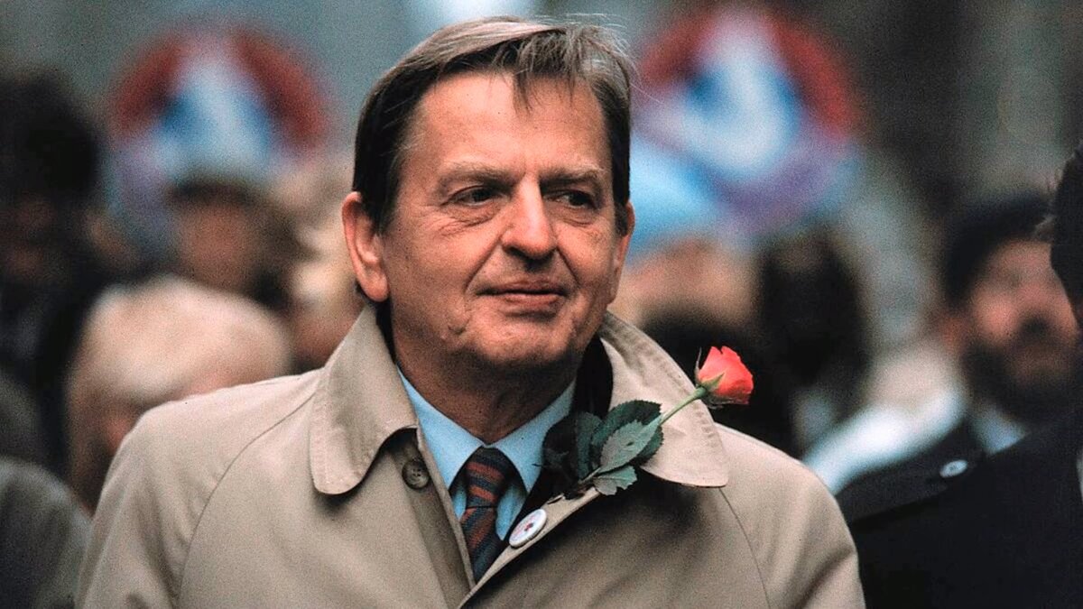 Шведский социалист Улофе Пальме убит 28 февраля 1986 года