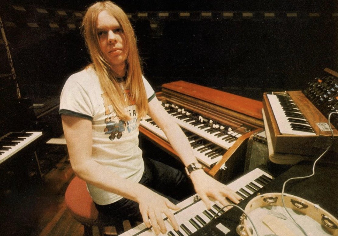 Рик уэйкман. Рик Уэйкман молодой. Rick Wakeman 1973. Рик Уэйкман в молодости.