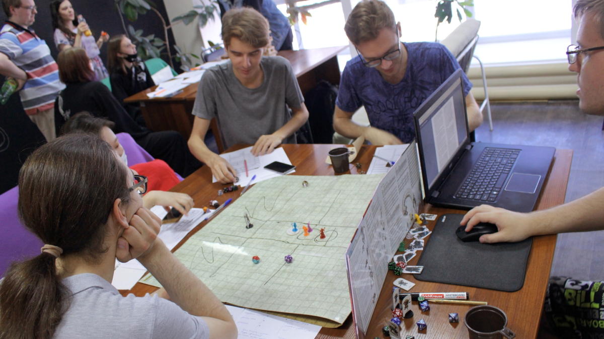 Фестиваль настольно-ролевых игр в молодежном центре «Продвижение»