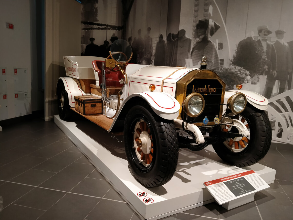 American LaFrance Type 12 Tourer производился с 1911 по 1925 годы 