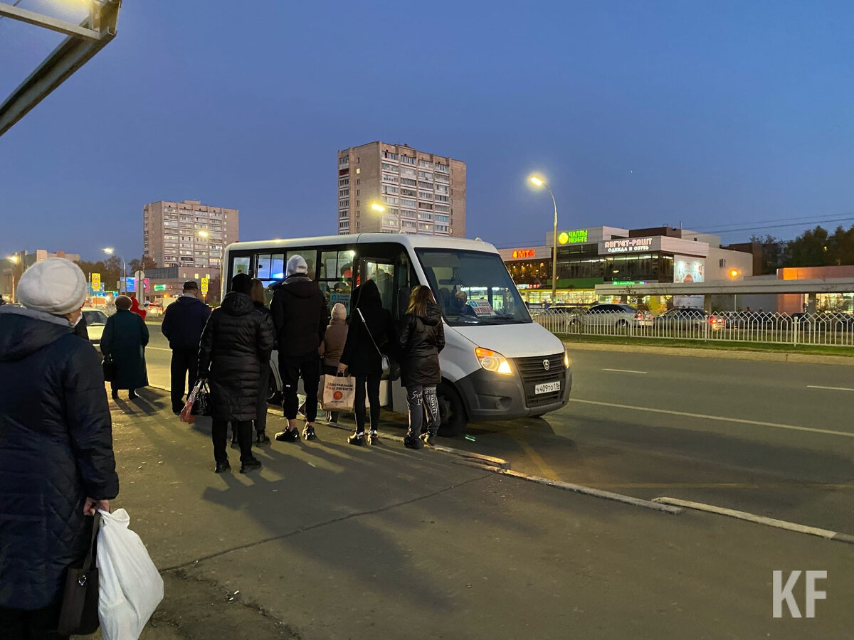 Жители Челнов про общественный транспорт: Сами производим автобусы, а на  хламе ездим | Новости Татарстана | Дзен