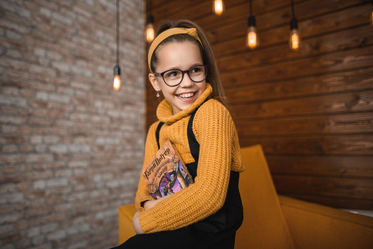 Дети любят читать то, что интересно им. Фото автора Владимир Васильев Pexels, используется по лицензии Creative Commons