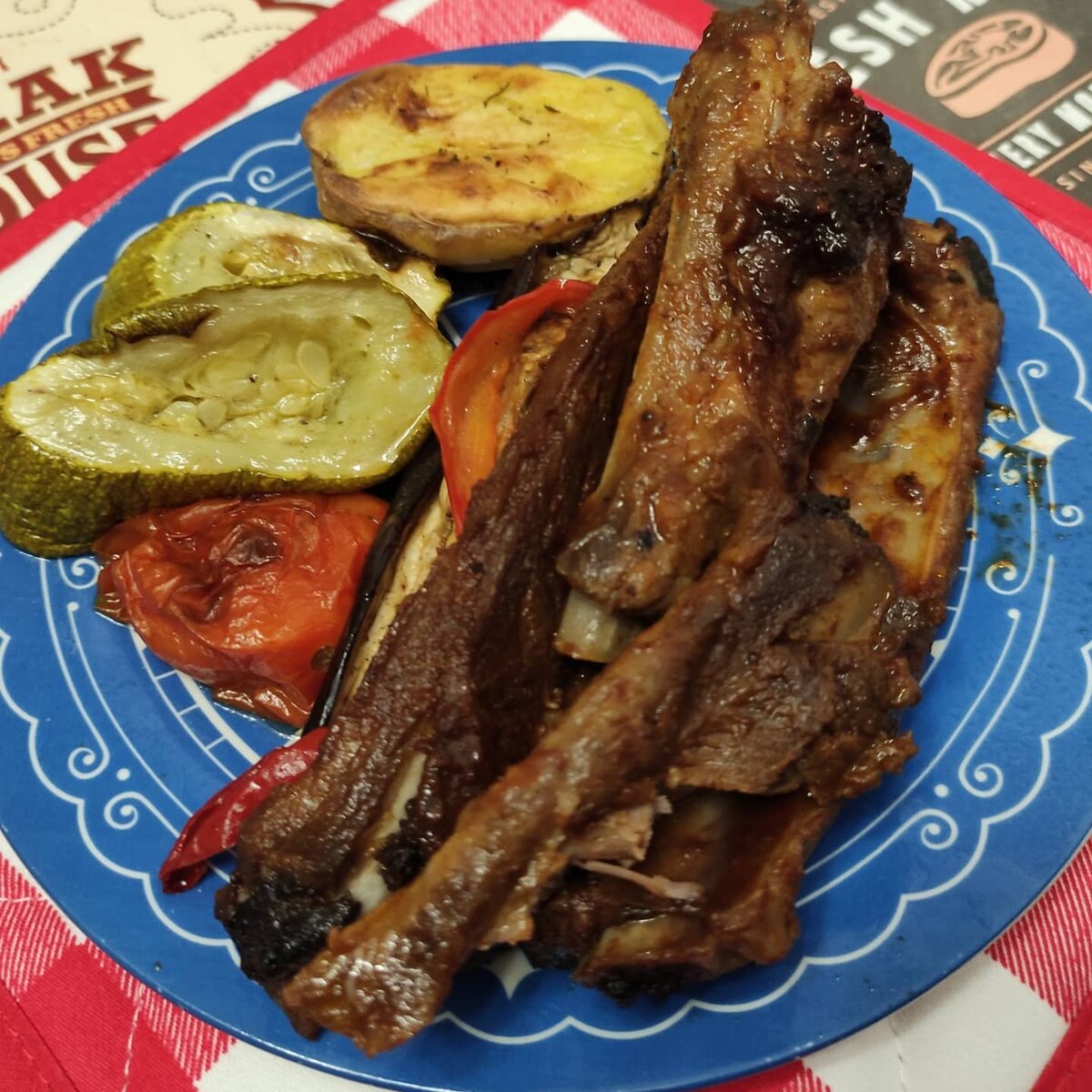 Запеченные ребрышки