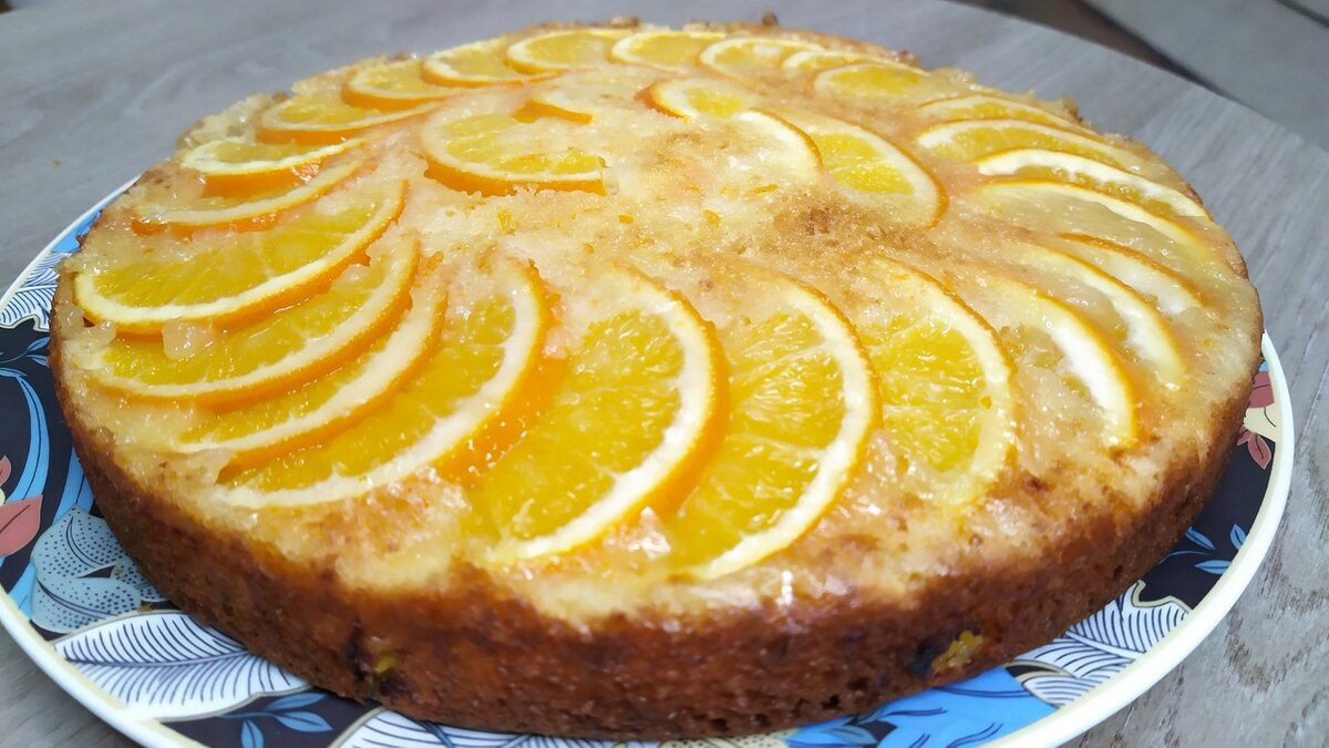 Постный пирог с апельсинами и орехами