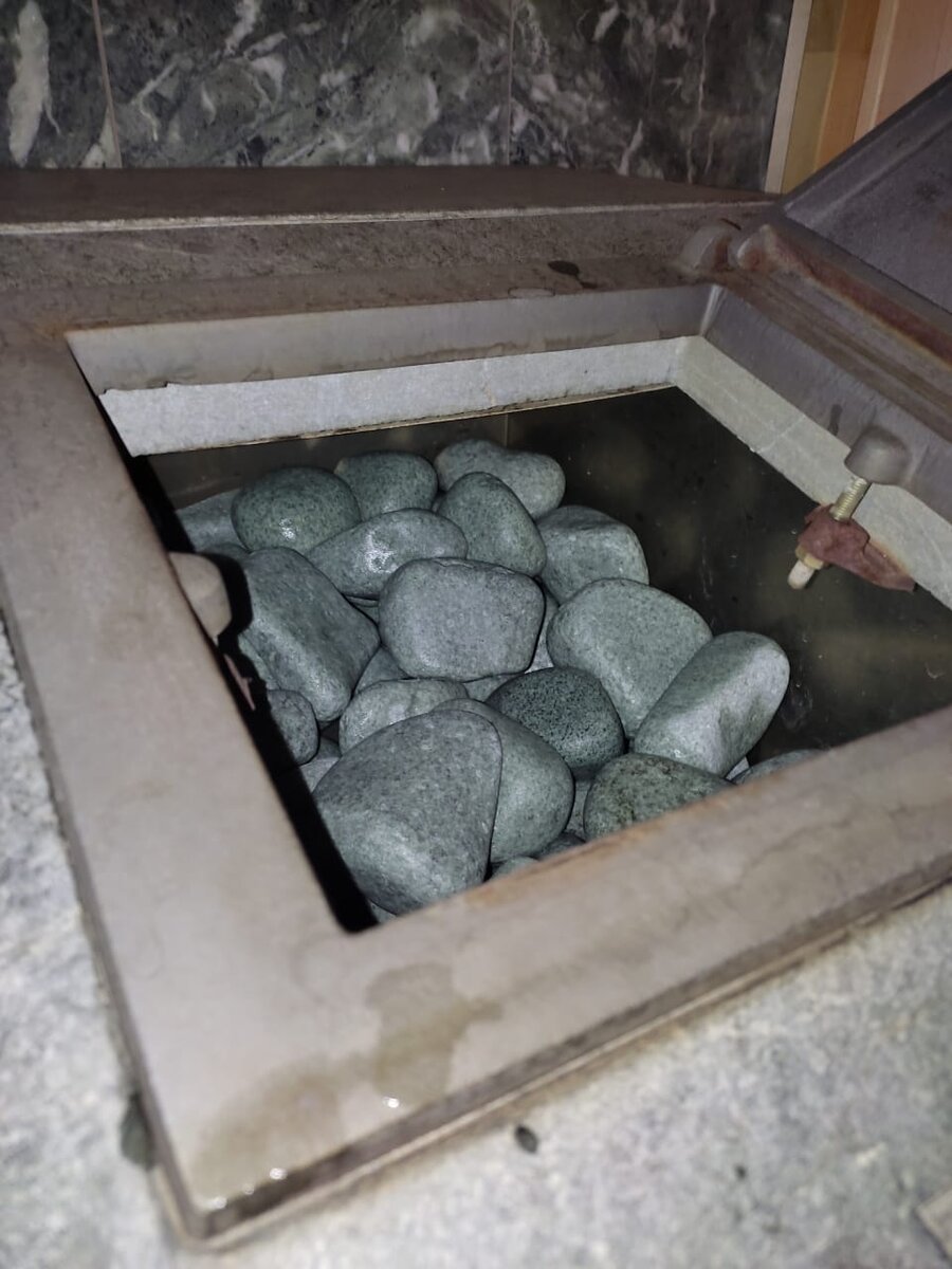 Закладка камней.