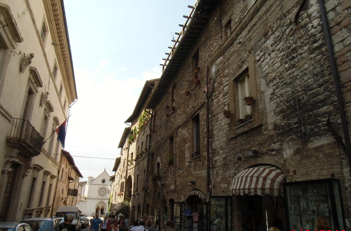 Улочки древнего города Ассизи.