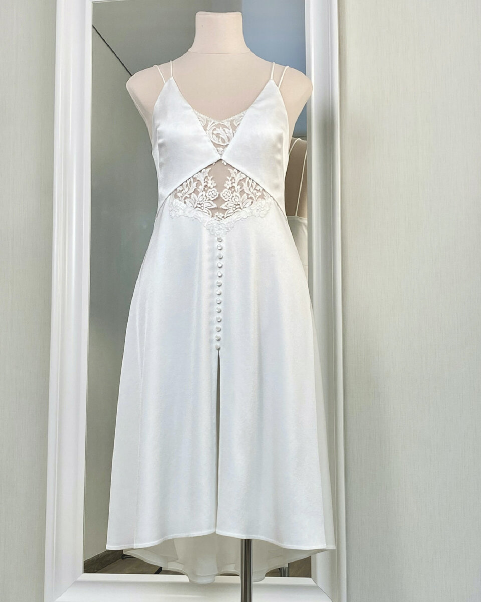 Платье для выпускницы в стиле Jonathan Simkhai