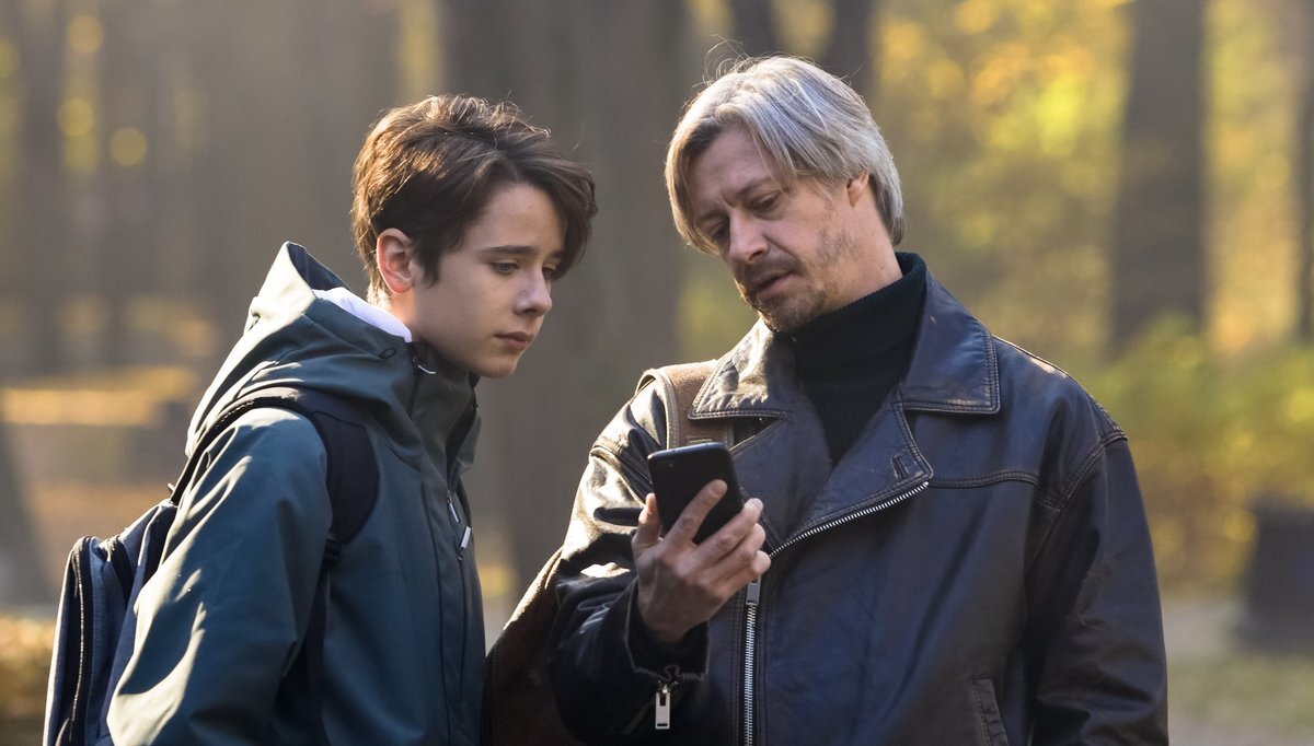 Кадр из сериала «Переговорщик»