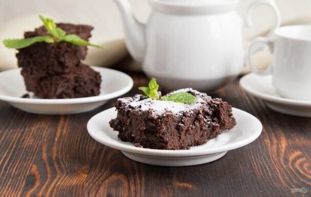 В этом рецепте я расскажу вам, как приготовить классический брауни - самый шоколадный десерт из всех известных шоколадных десертов. Это истинное удовольствие для заядлых сладкоежке.