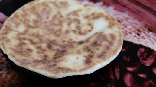 Хачапури с брынзой на сковороде — рецепт с фото