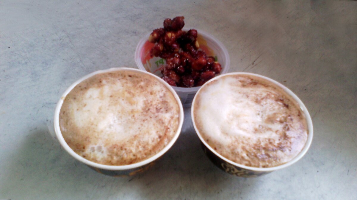 Вариант подачи десерта с капучино от автора