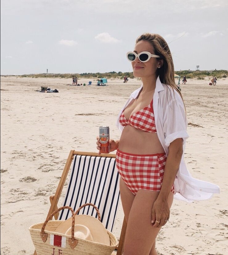 Подписывайтесь и ставьте лайк)