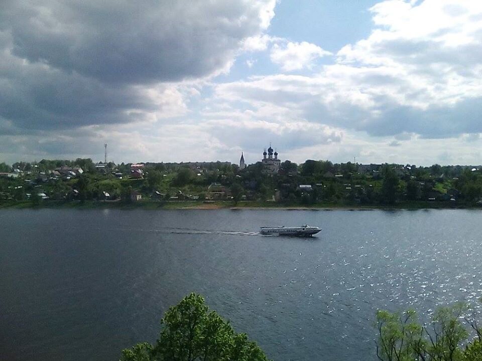 Из большой воды в Тутаеве только Волга.