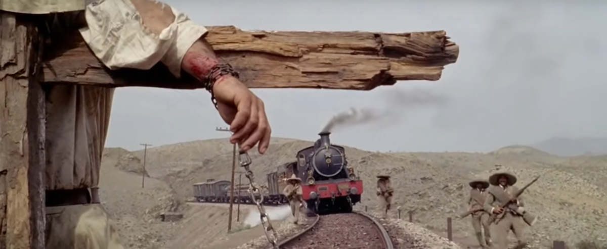 Вот как надо ловить попутку (в данном случае поезд)!