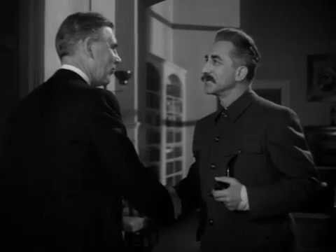 Кадр из к/ф Миссия в Москву. Встреча Американского посла со Сталиным.