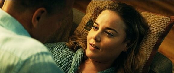 Вуди Харрельсон и Эбби Корниш в фильме «Три билборда на границе Эббинга, Миссури»