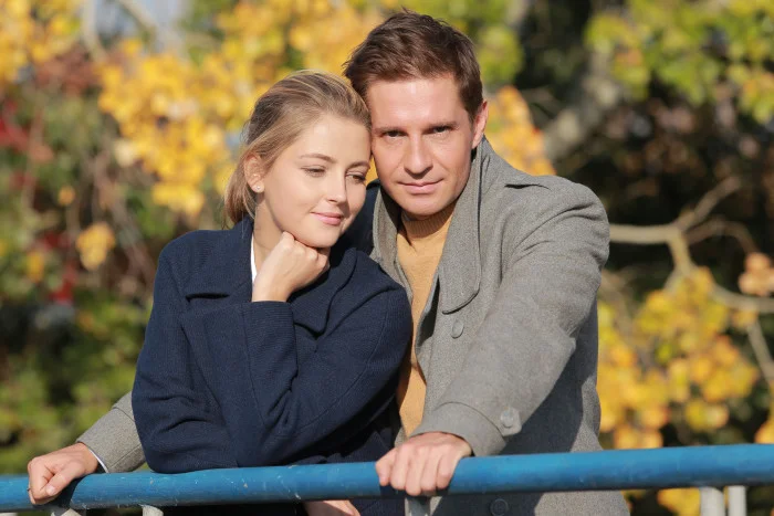 Анна Михайловская и Александр Ратников в сериале "Капитанша" 2019 год