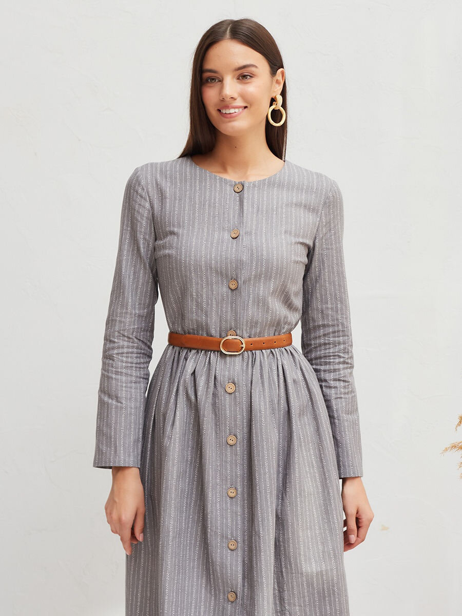 Листайте галерею, чтобы рассмотреть платье в деталях