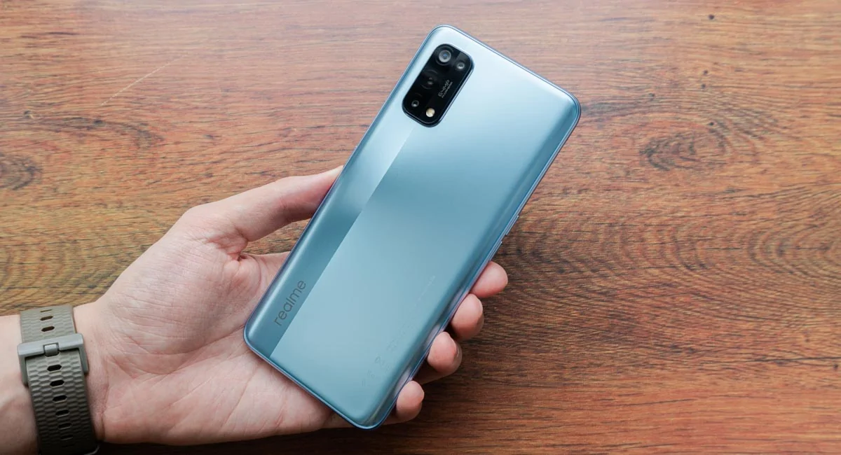 Snapdragon 720G, 8/128ГБ, NFC и 4500мАч, а также зарядка на 65ВТ — бюджетник Realme, который уделывает флагманы3