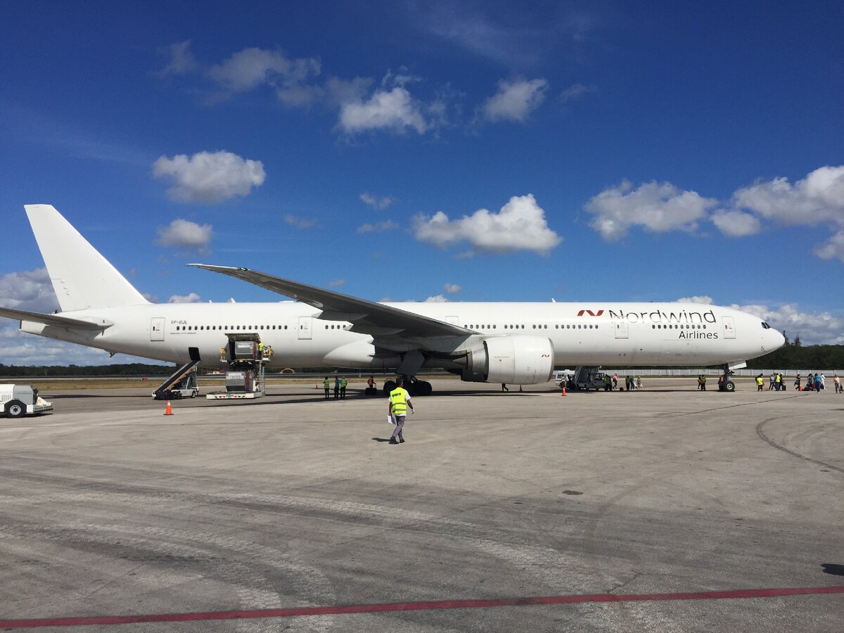 Наш самолет