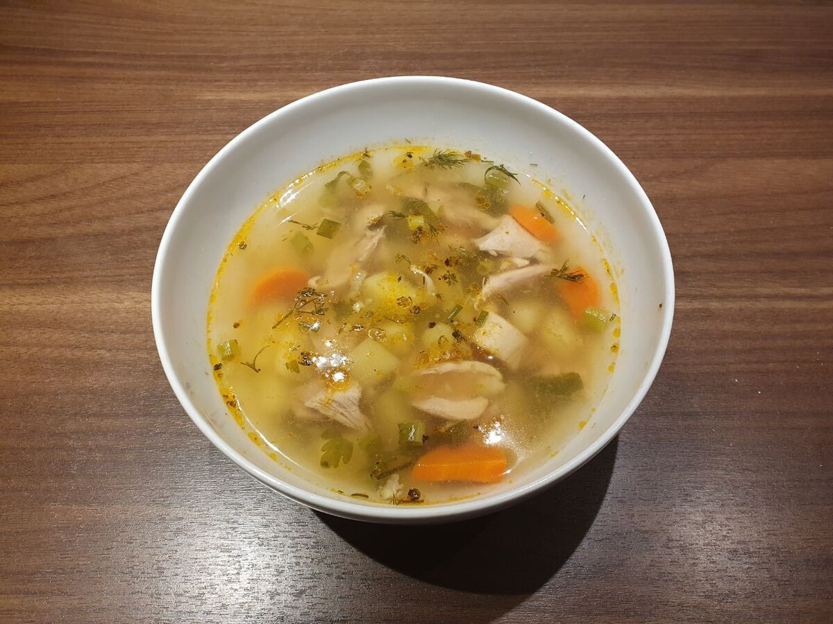 Куриный суп с картофелем и чесноком
