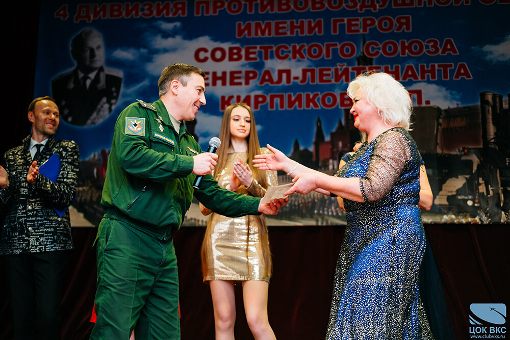Творческая группа ЦОК ВКС подарила новогодний концерт военнослужащим ПВО