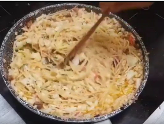 Спагетти с грибами и цветной капустой