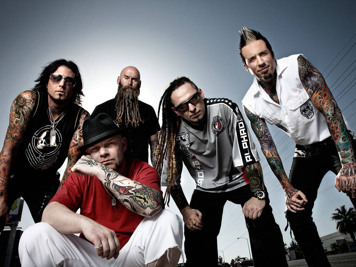 На этой же студии записывали свои пластинки KORN и Limp Bizkit