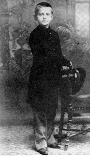 Лев в детстве, 1888 г.