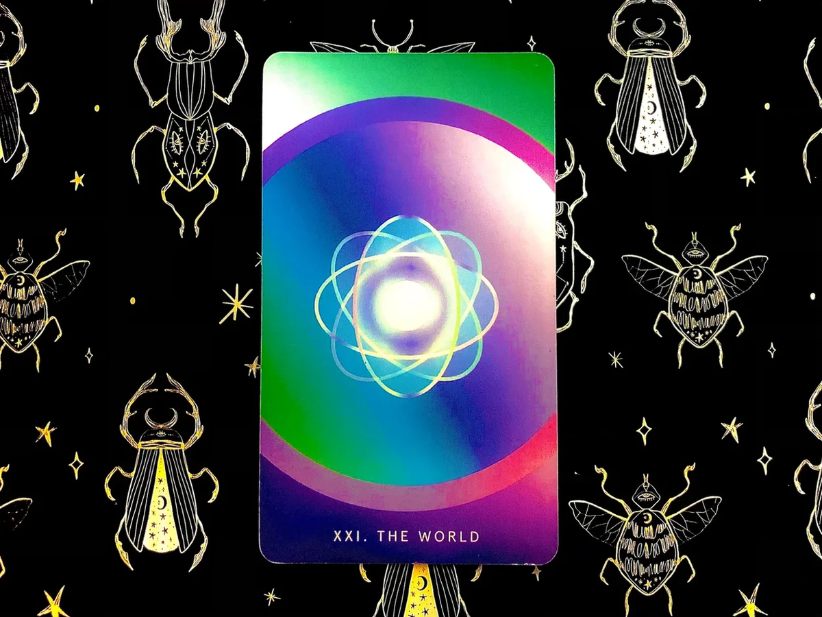 Мир, колода Mystic Mondays Tarot