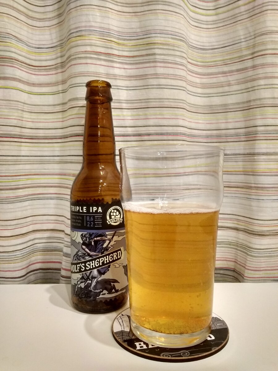 Triple IPA «Wolf's Shepherd» от Brewlok в бокале