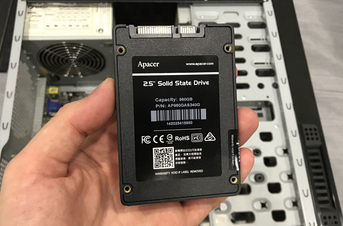 Ssd установили не видит. Самый лучший и дешевый SSD. Способы крепления SSD. Как установить SSD. Куда ставится SSD В компьютер.