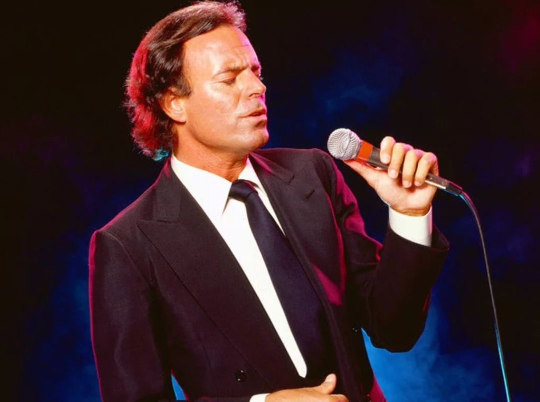 Хулио Иглесиас