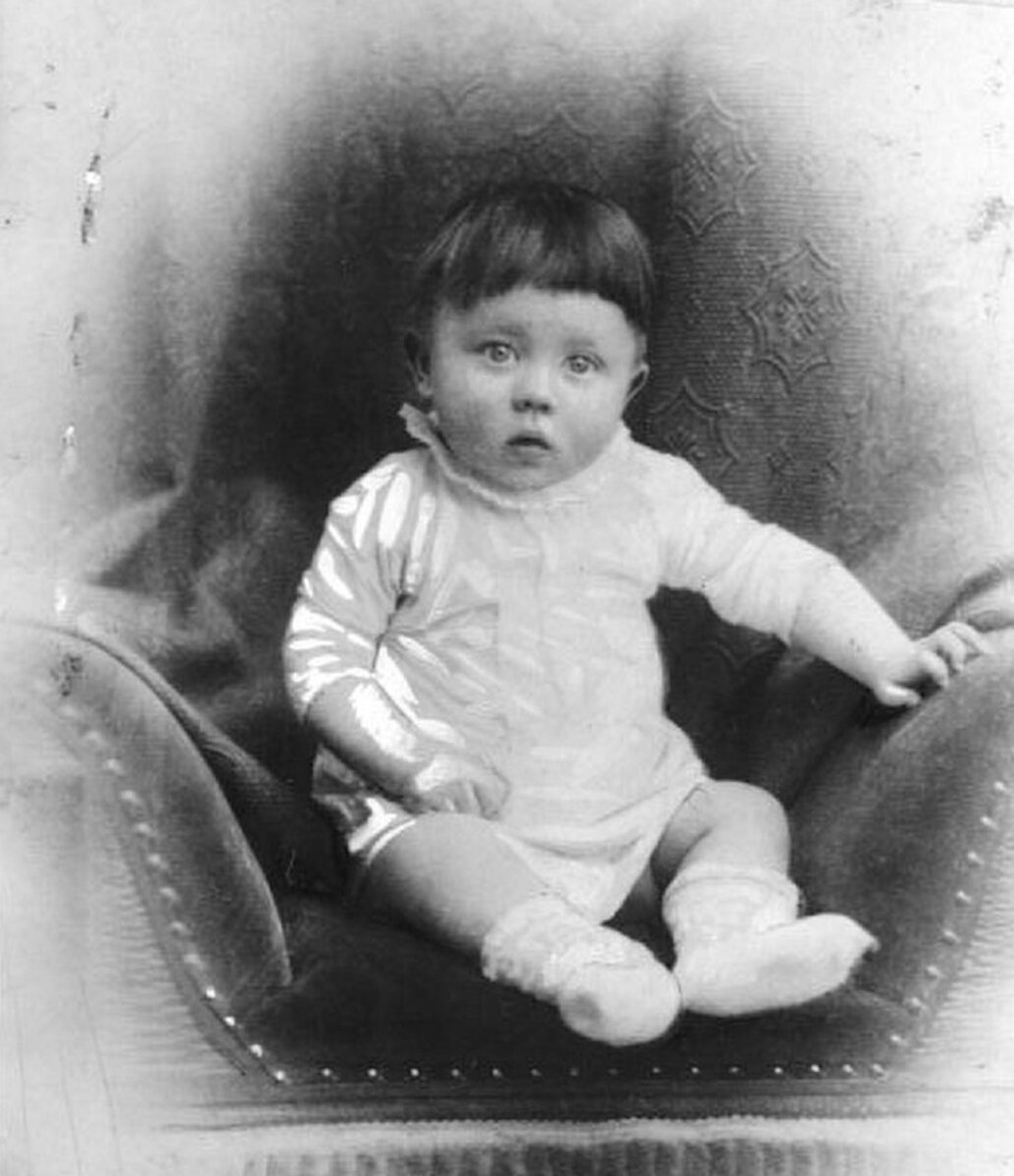 Гитлер в детстве. Источник: atlasobscura.com
