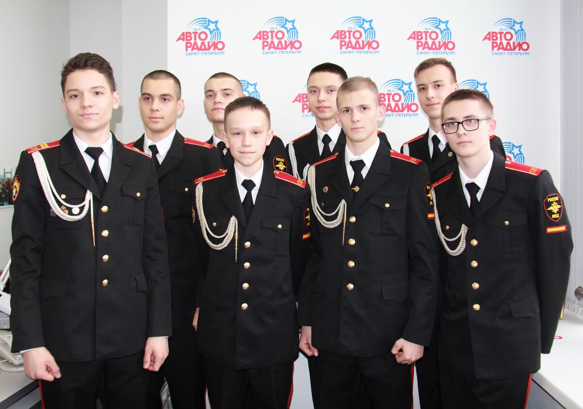 Нахимовское военное училище в санкт-петербурге. Академия фсб санкт-петербург курсанты. Кадетский пожарно-спасательный корпус агз мчс россии. Нахимовцы училище. Санкт петербургское военно морское нахимовское училище.