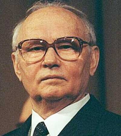 В.А.Крючков, Начальник разведки, председатель КГБ