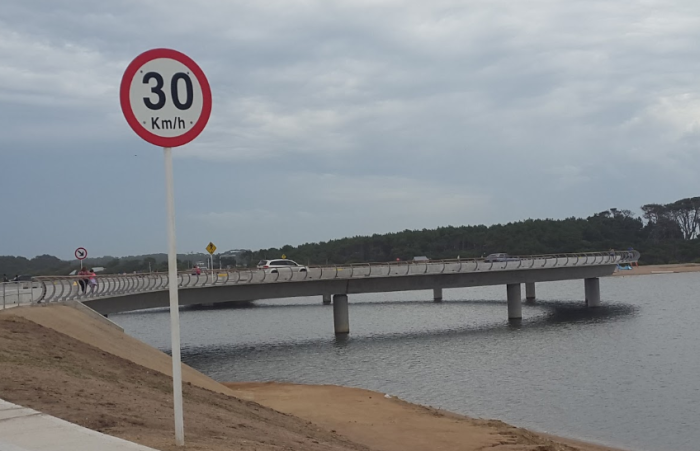 В Уругвае построили круглый мост, когда могли обычный. Зачем? Причина вас удивит 