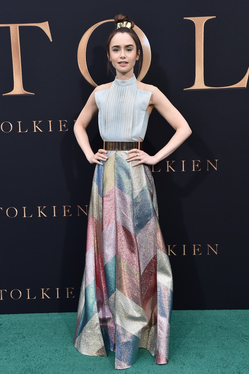 AXELLE/BAUER-GRIFFIN Лили Коллинз в Ronald van der Kemp, 2019
