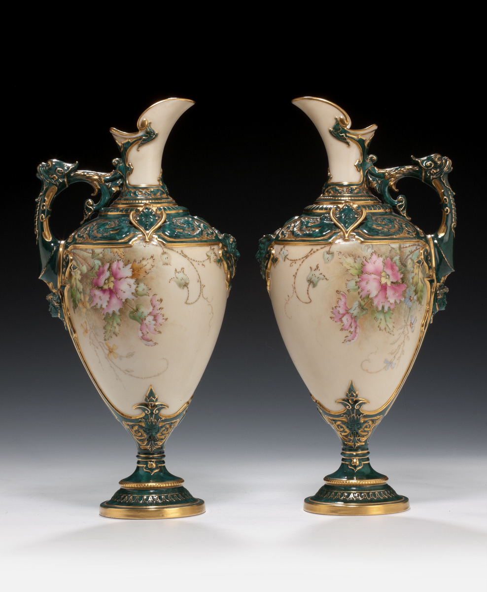 Фарфор 19 века. Старинные вазы. Антикварные вазы фарфоровые. Старинные фарфоровые вазы. Старинная ваза.