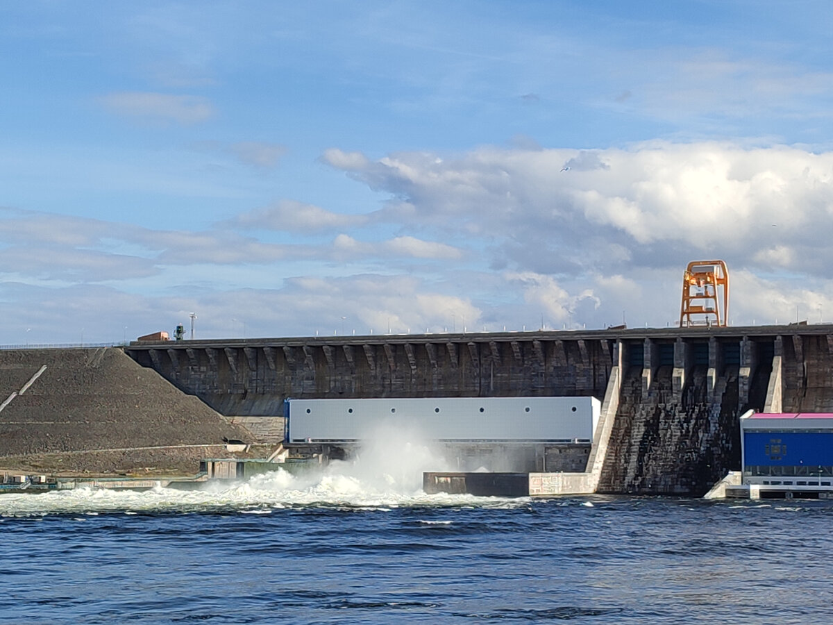 Богучанская ГЭС