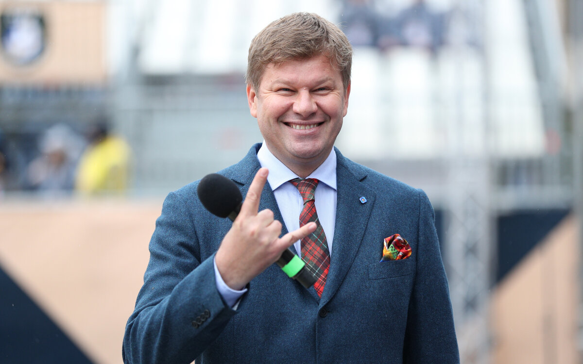 Дмитрий Губерниев.