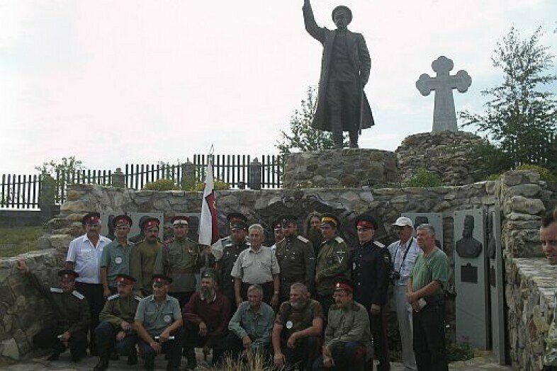 Мемориальный комплекс «Донские казаки в борьбе с большевиками».