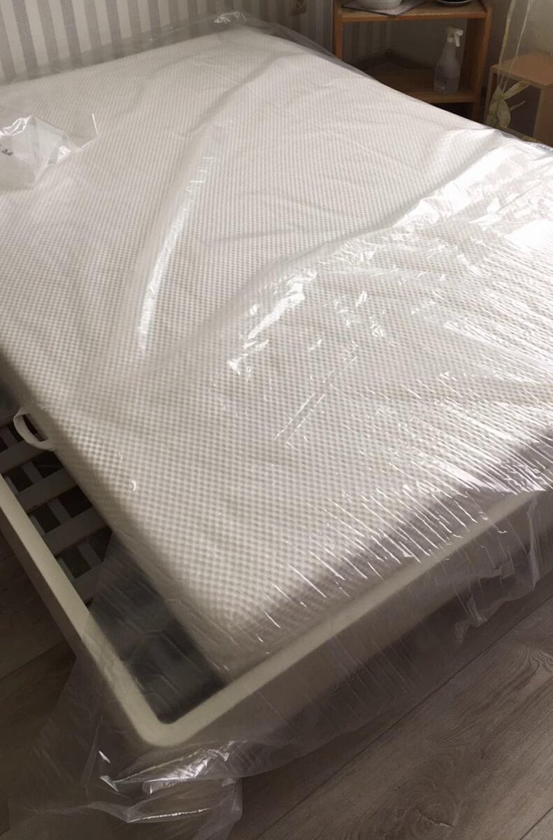 Стандартное сообщение в секте  адептов  IKEA - "Купили матрац, а он не подошел по размеру. Продам кровать".
