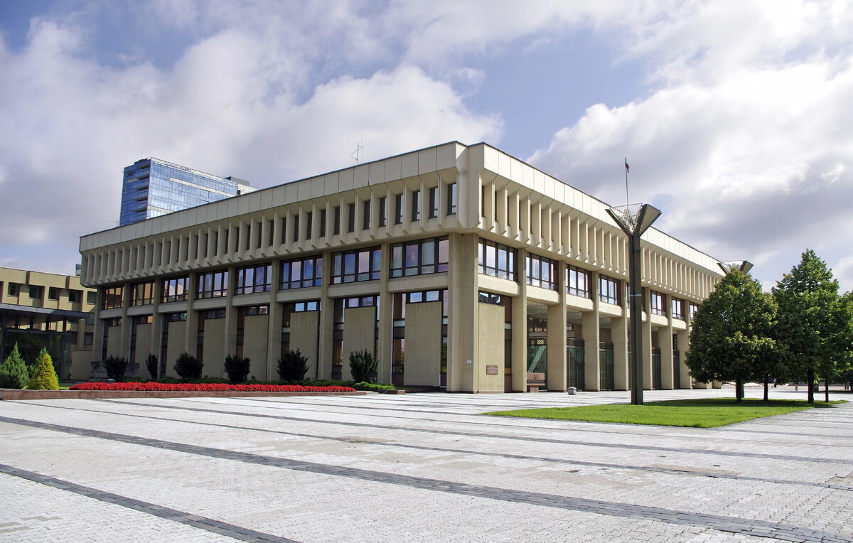    Здание парламента Литвы  nulinukas/Shutterstock/Fotodom