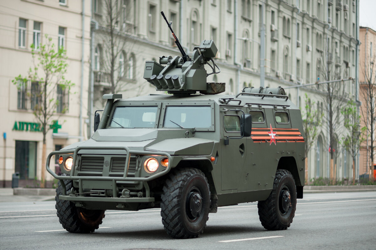ГАЗ 2330 И Хаммер