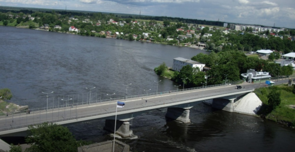 Мост между нарвой и ивангородом фото