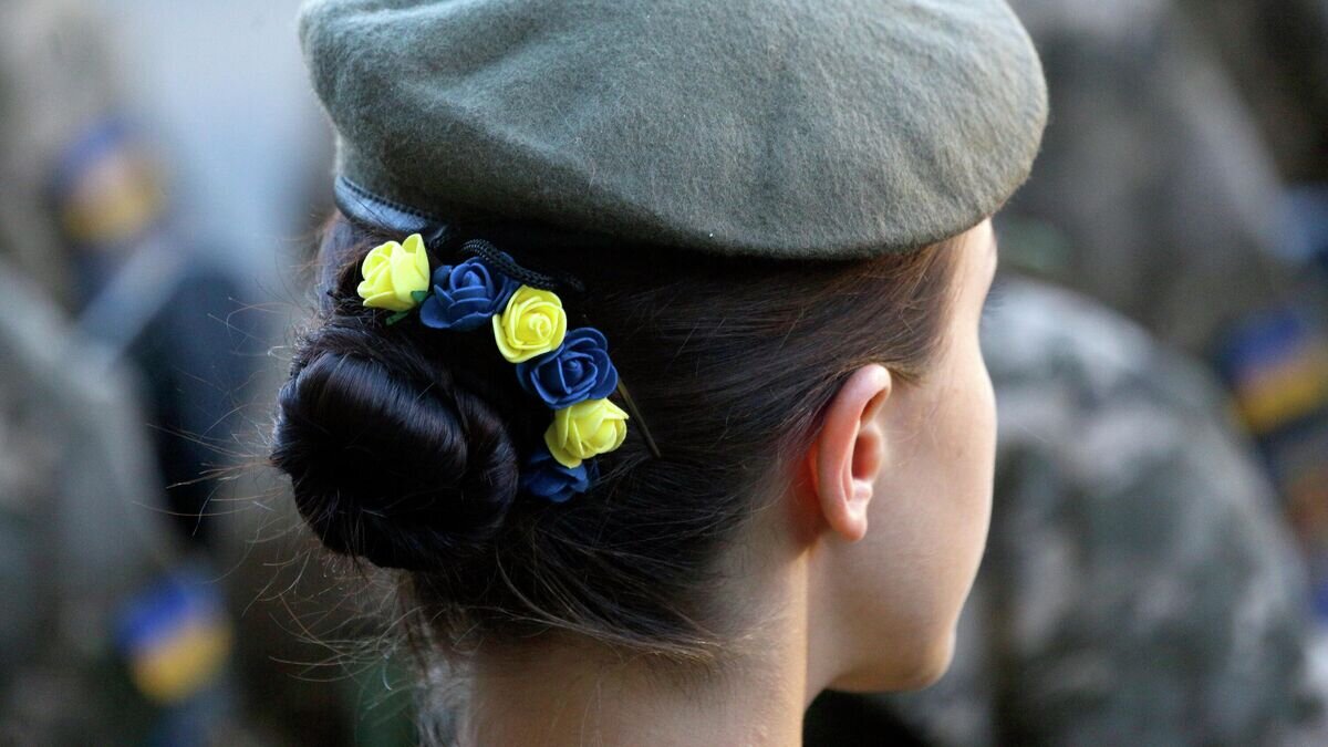    Военнослужащая Украинской армии © AP Photo / Efrem Lukatsky