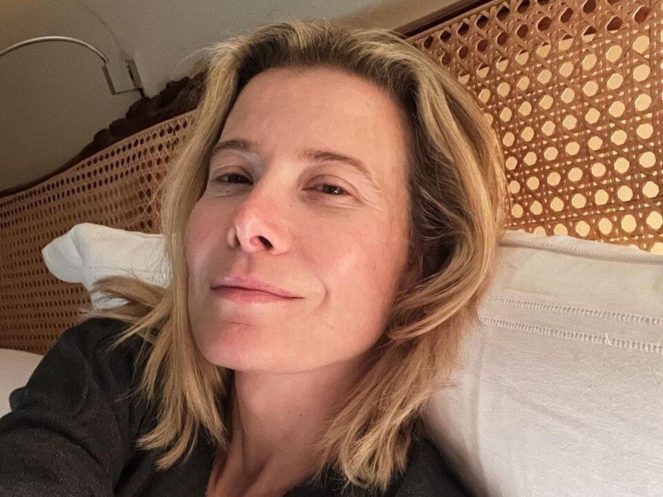     Юлия Высоцкая взбудоражила поклонников своим внешним видом. Фото: соцсети.