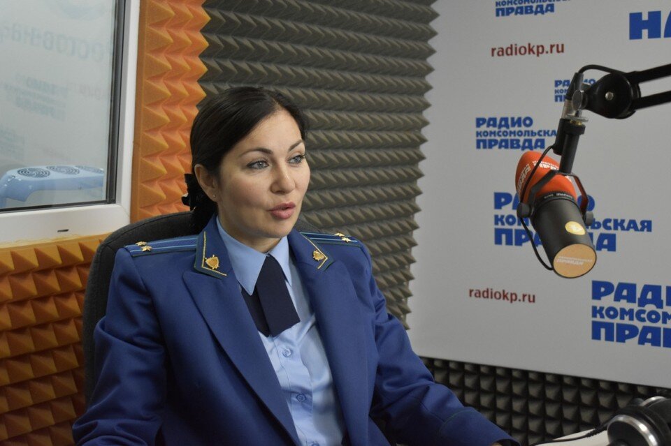     Гостем студии радио "КП" стала Дина Даниелян. Лейла МИРИШОВА